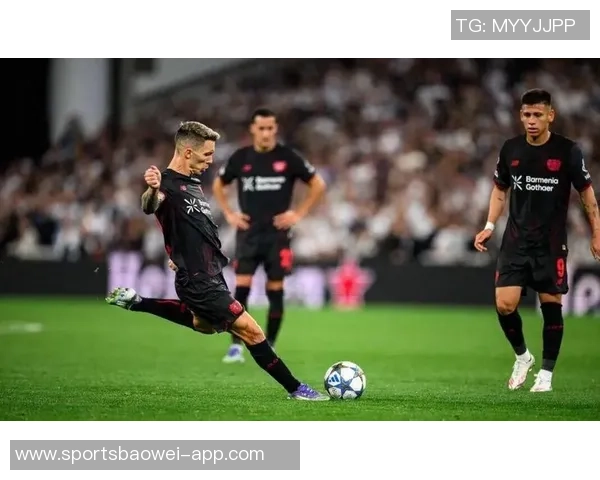 格里马尔多精彩任意球助力药厂获9月最佳进球荣誉