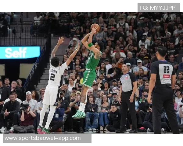 瓦塞尔强势挡拆助攻文班三步后仰跳投决胜最后一攻